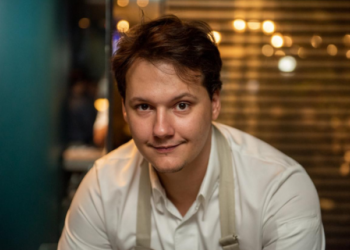 Ian Baiocchi é eleito o Melhor Chef do ano pela Prazeres da Mesa